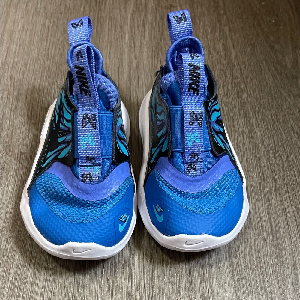 Nike Kids Blue and Black Sneakers Butterly- FINAL PRICE - Picture 2 of 5